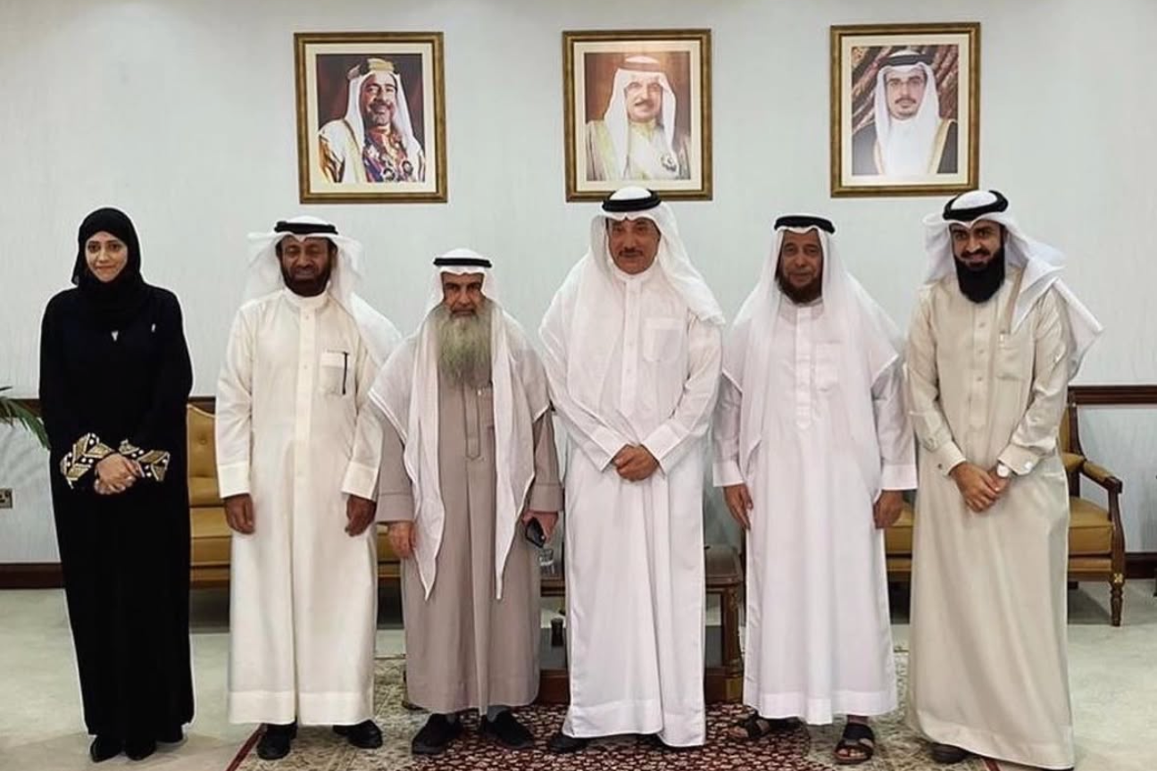 وفد من مركز تفاؤل للتربية الخاصة يزور وزير العمل والتنمية الاجتماعية