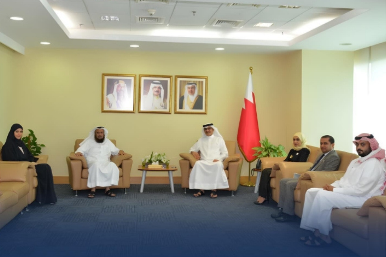 زيارة وفد من مركز تفاؤل للتربية الخاصة إلى مكتب سعادة السيد أسامة بن أحمد خلف العصفور وزير التنمية الاجتماعية